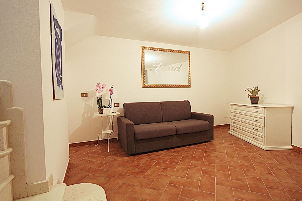 La Villa Degli Ulivi โซยาโน เดล ลาโก ภายนอก รูปภาพ