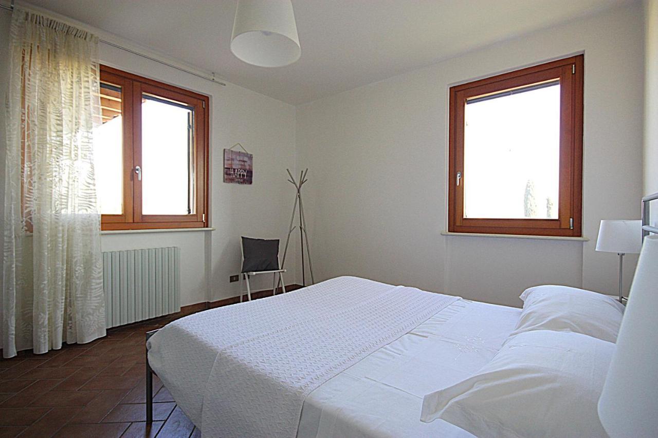 La Villa Degli Ulivi โซยาโน เดล ลาโก ภายนอก รูปภาพ